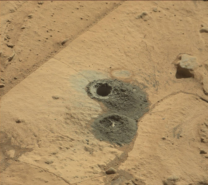 Illustration for article titled 8 Places Where the Curiosity Rover Left Drill Holes on Mars